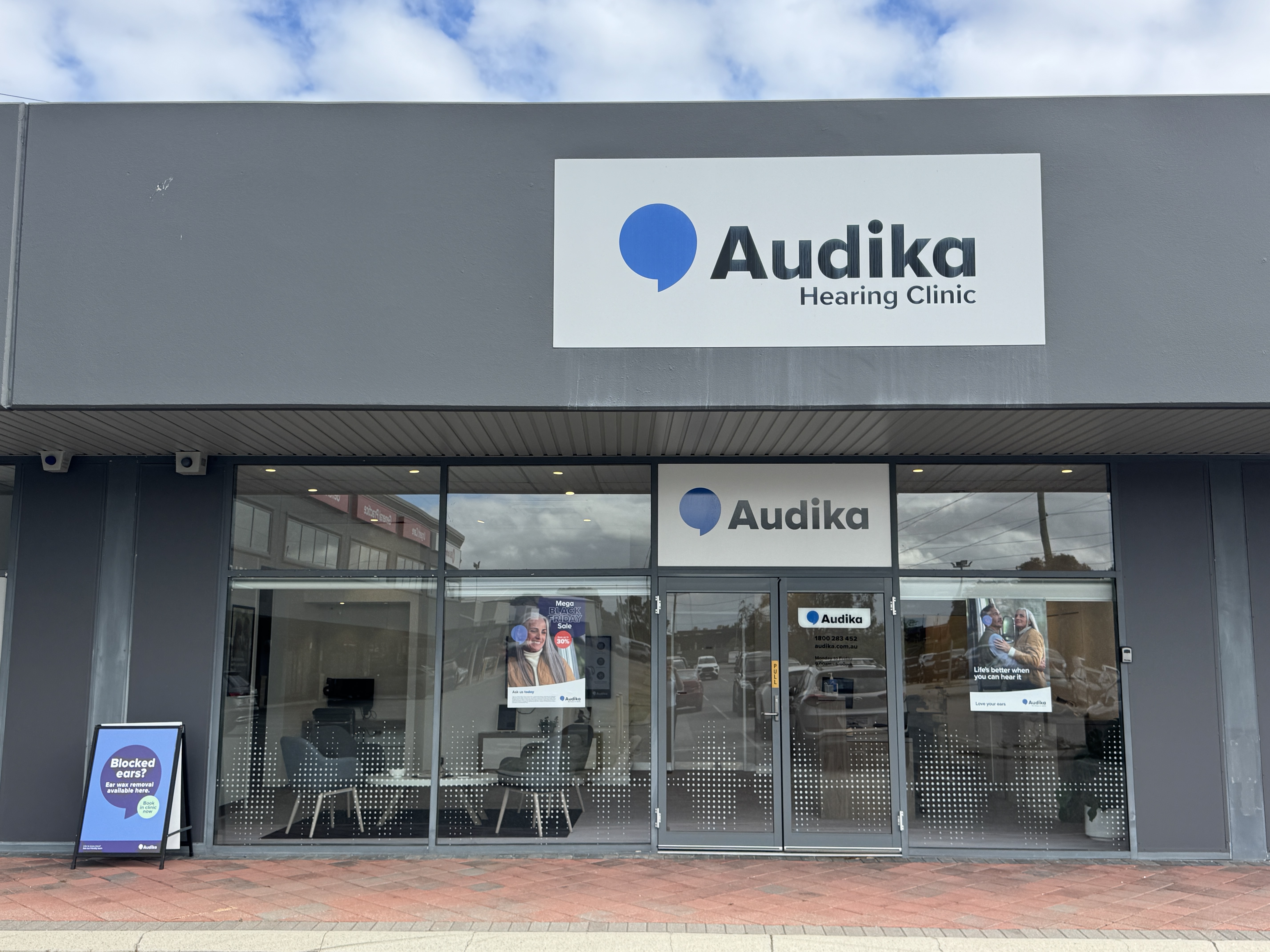 Audika Hearing Clinic Edgewater exterior