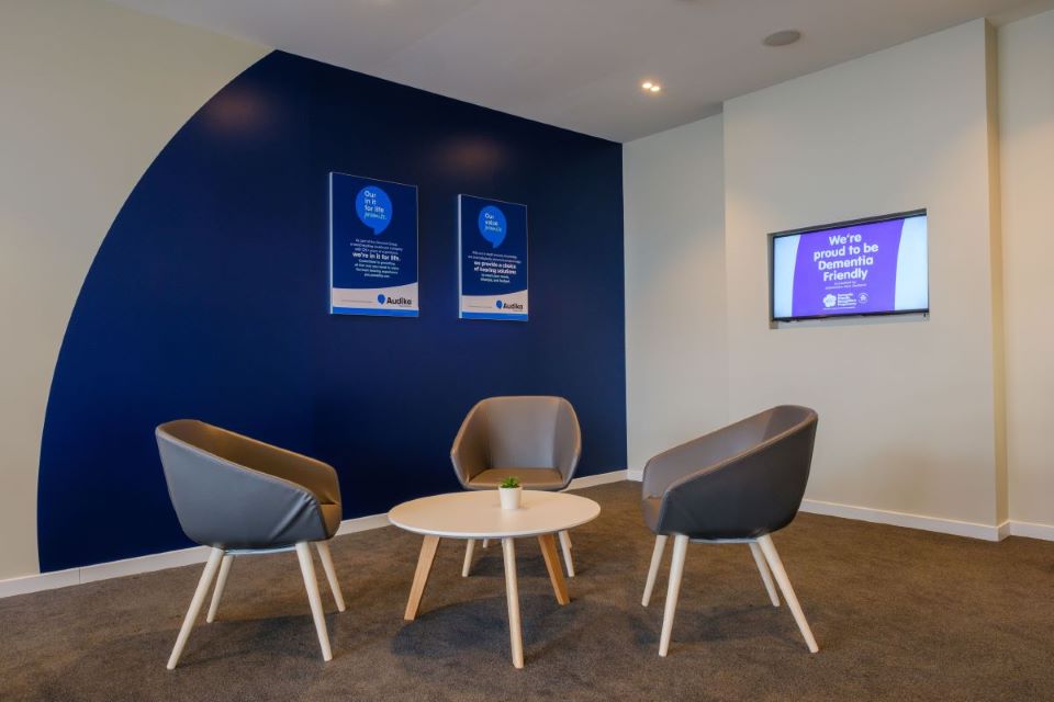 Audika_Papkura_Reception_area_feature_wall