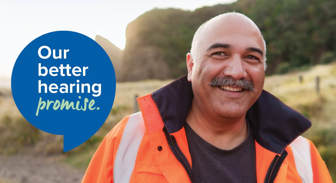 Man_in_hi_vis_vest_outdoors